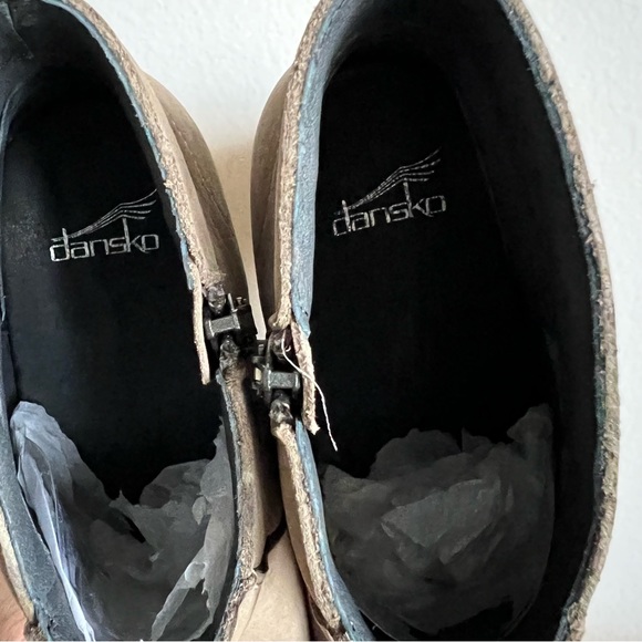 Dansko Maria Waterproof Taupe Leather Ankle Boots NIB – Women’s Size 37 / 6.5-7 - Picture 9 of 11